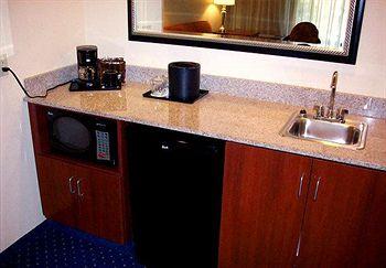 คอร์ทยาร์ด อัลบานี Hotel ภายนอก รูปภาพ